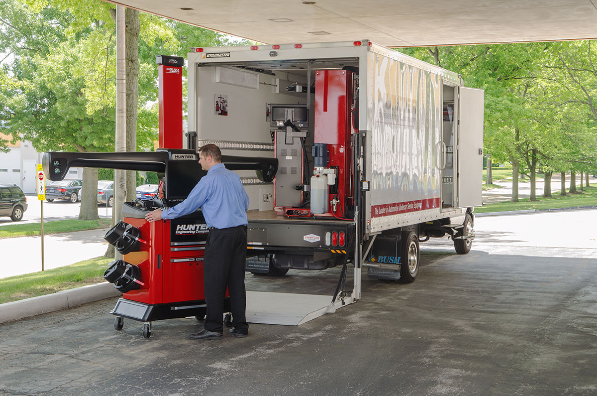 HeavyDuty Alignment Machine Hunter Engineering Company®